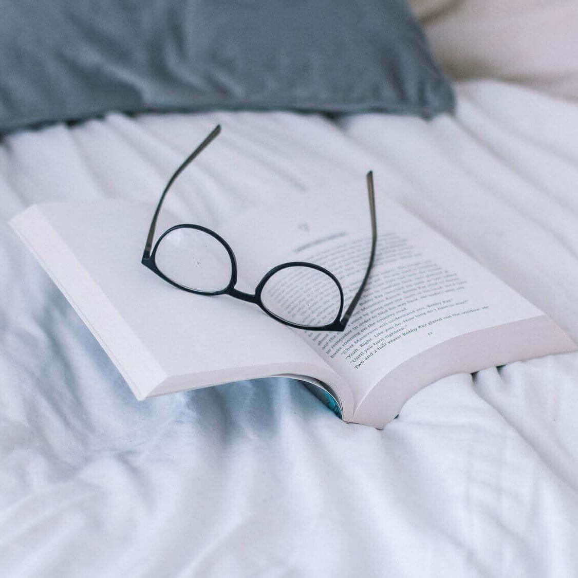 Boek en bril Boek en bril